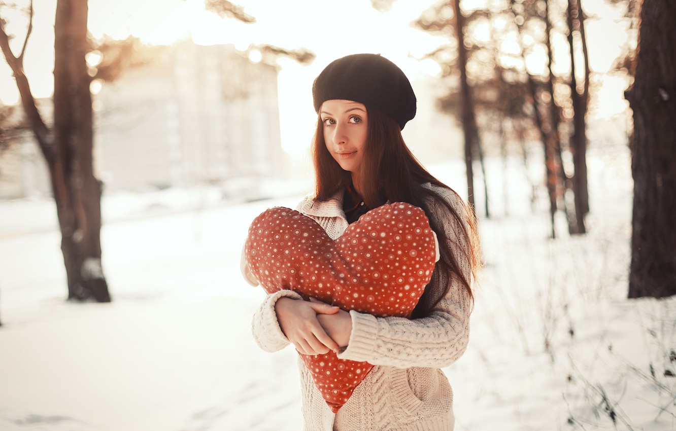 Photo Wallpaper Girl, Heart, Love, Heart, Winter, Romantic - Photography , HD Wallpaper & Backgrounds