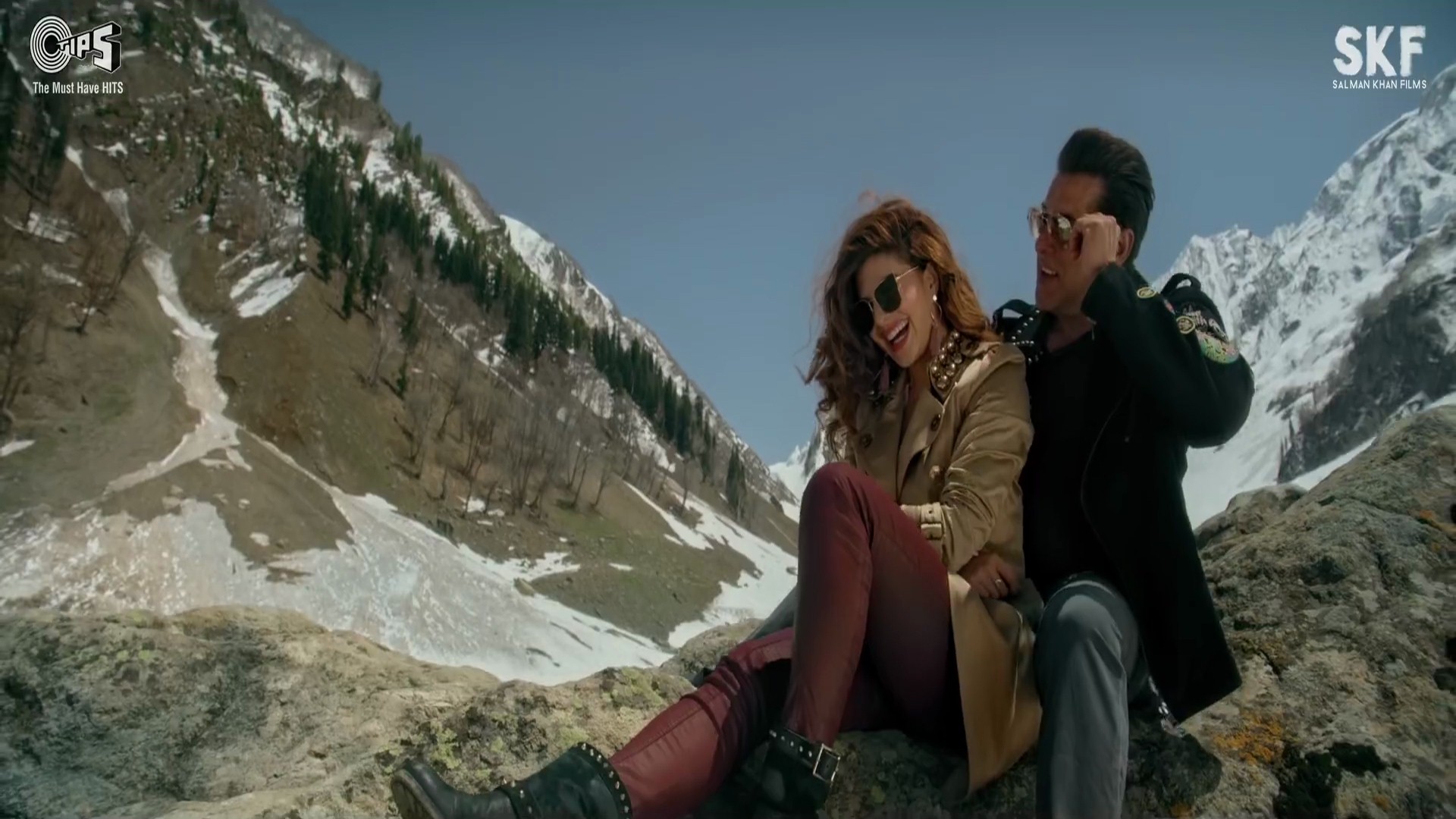 Salman Khan And Jacqueline Fernandez In Race 3 Selfish - Vacation , HD Wallpaper & Backgrounds