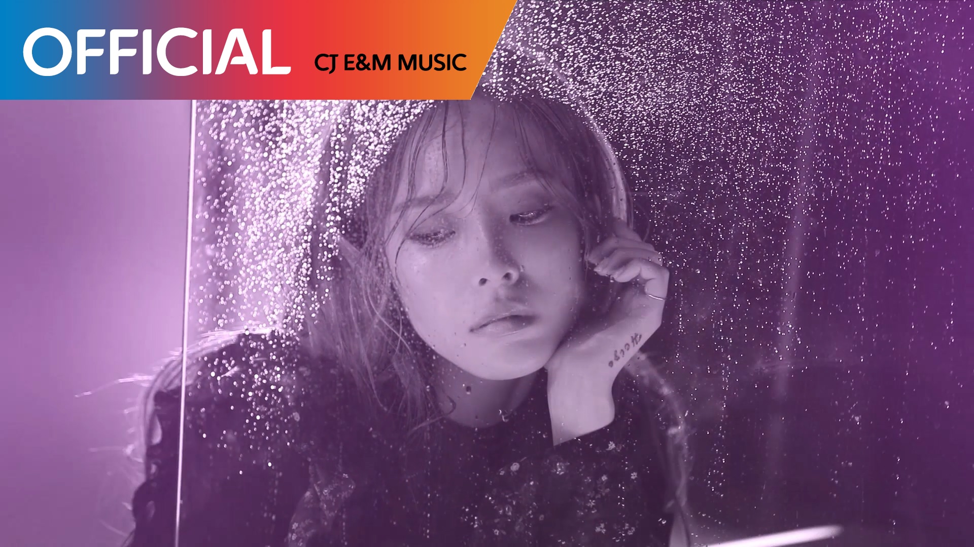 Naver V Live - Heize You Clouds Rain Mv , HD Wallpaper & Backgrounds
