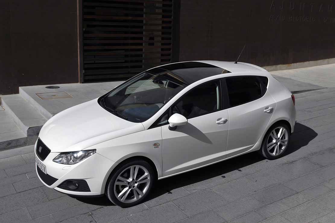 Seat Ibiza Wallpaper - Seat Ibiza Leon 2010 , HD Wallpaper & Backgrounds