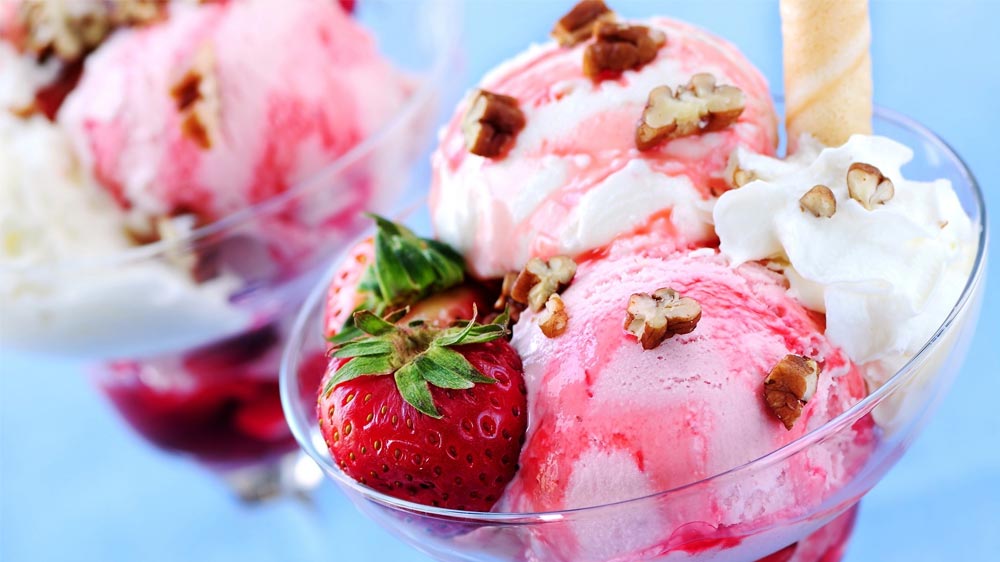 Strawberry Fruit Ice Cream , HD Wallpaper & Backgrounds