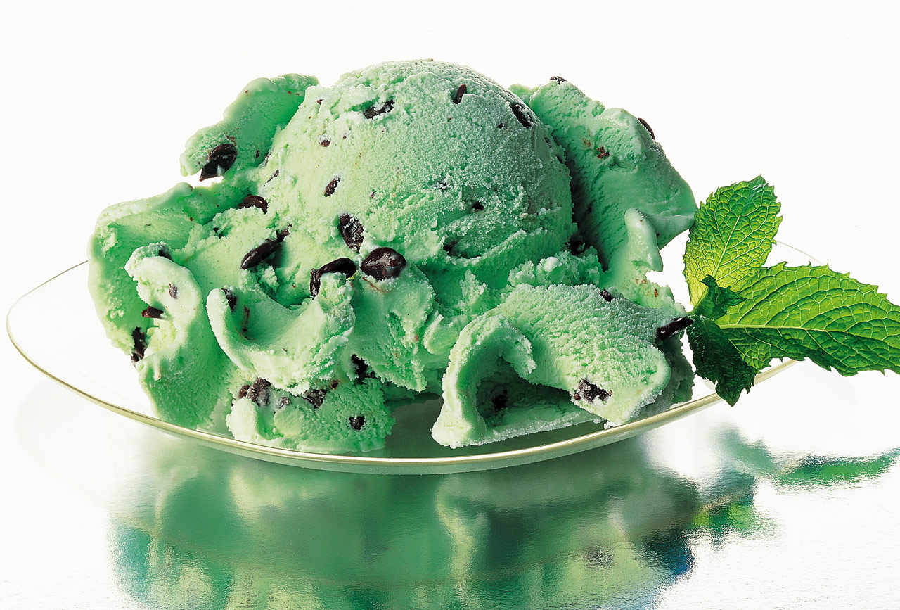 Mint Chocolate Chips Ice Cream Ice Cream 34732793 - Mint Chocolate Ice Cream Hd , HD Wallpaper & Backgrounds