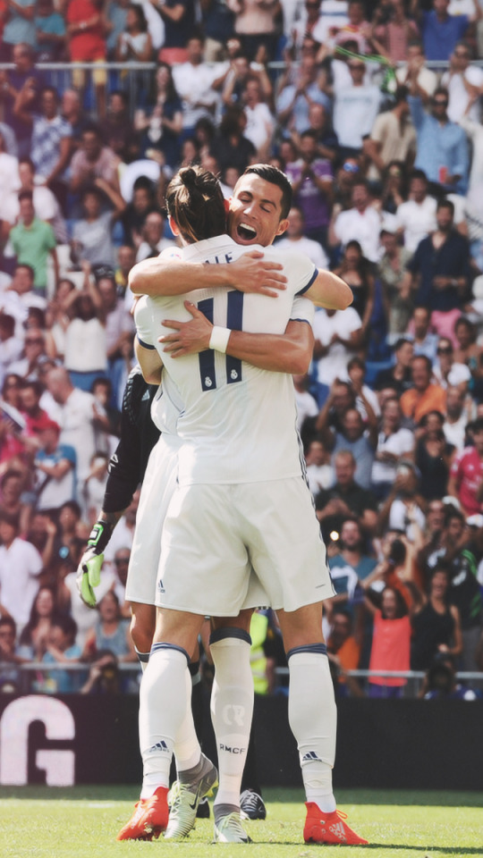 #real Ronaldo#gareth Bale#james Rodriguez#toni Kroos#sergio - Real Madrid 5 2 Osasuna 2016 , HD Wallpaper & Backgrounds