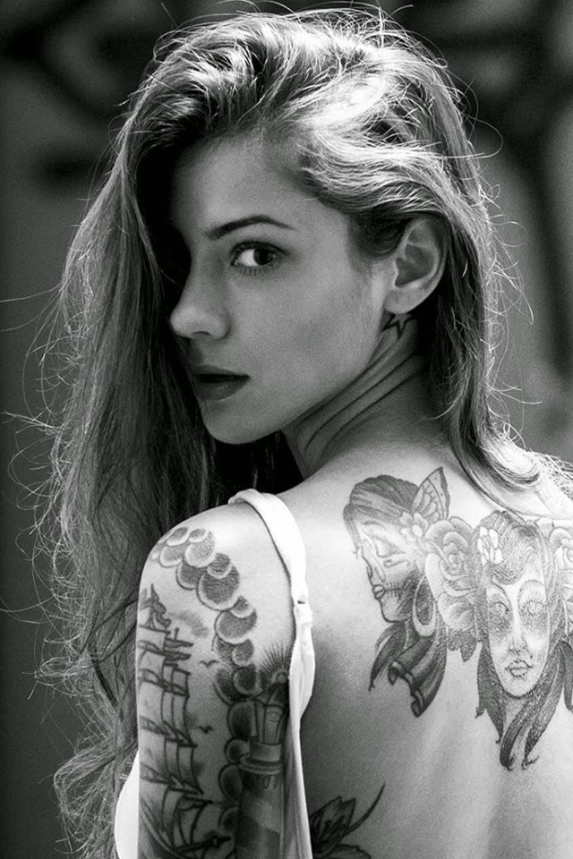 Beautiful Girl Tattooed Back Iphone 4s Wallpaper - Tattoo Girl Wallpaper Hd , HD Wallpaper & Backgrounds