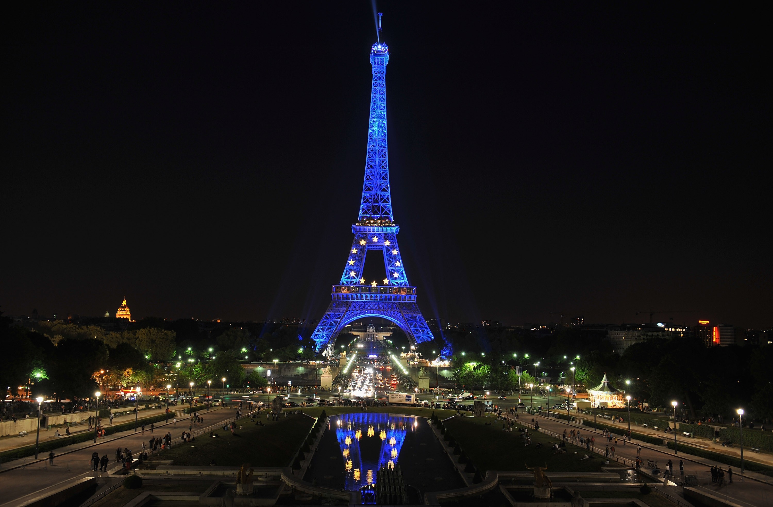 Eiffel Tower Paris Wallpaper - Champ De Mars 5 Avenue Anatole France 75007 Paris France , HD Wallpaper & Backgrounds