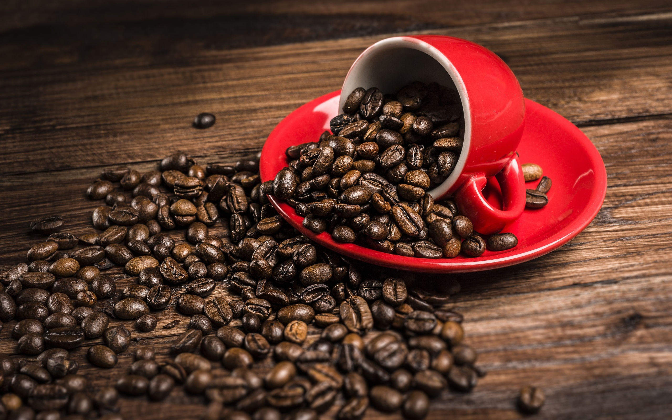 Red Cup And Coffee Beans , HD Wallpaper & Backgrounds