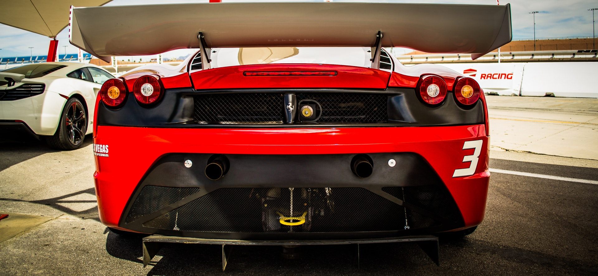 Back View Of Ferrari 599 Gto Racing Car Wallpaper - Pexels Car , HD Wallpaper & Backgrounds