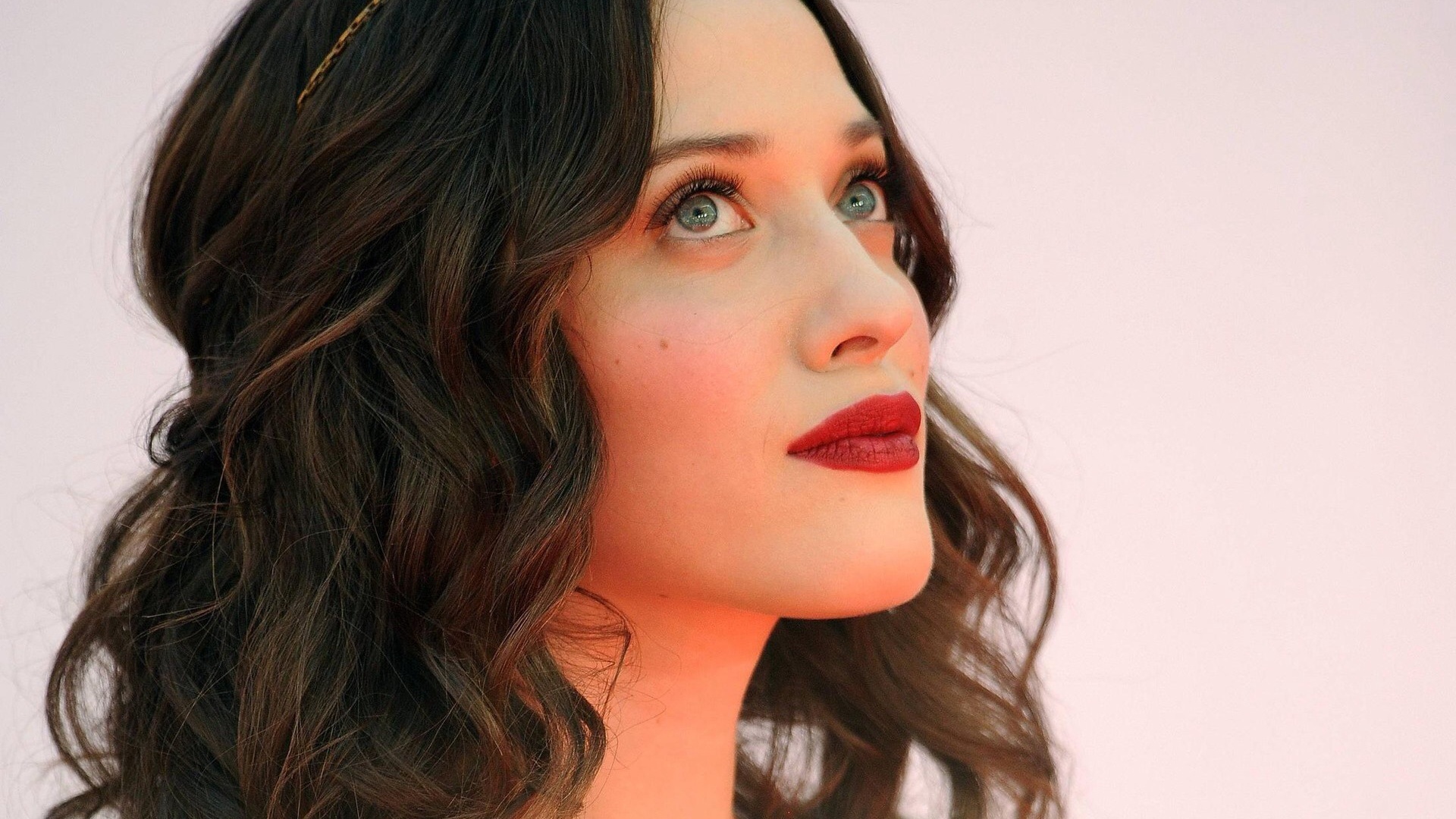 Kat Dennings , HD Wallpaper & Backgrounds