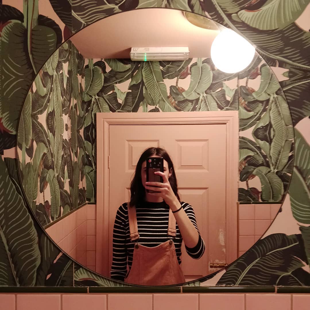 Palm Vaults Toilet Instagrammable - Instagrammable Toilet , HD Wallpaper & Backgrounds