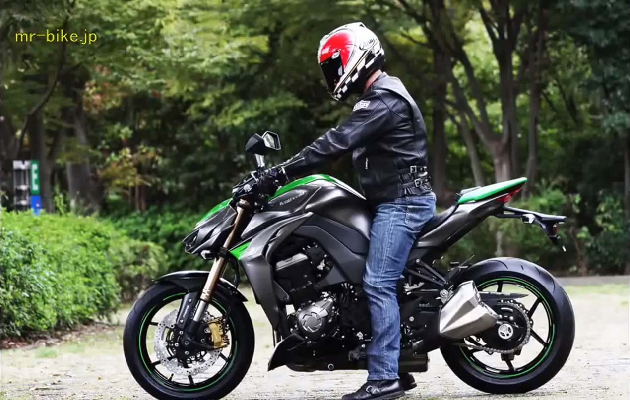 Kawasaki Z1000 Riding Position , HD Wallpaper & Backgrounds