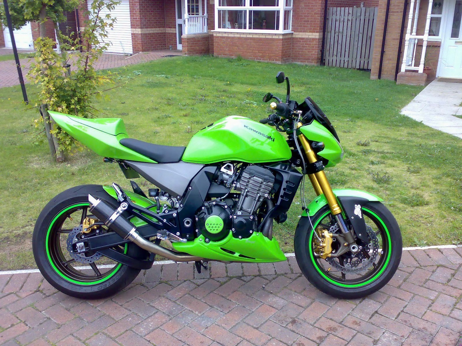 Кавасаки стритфайтер z1000