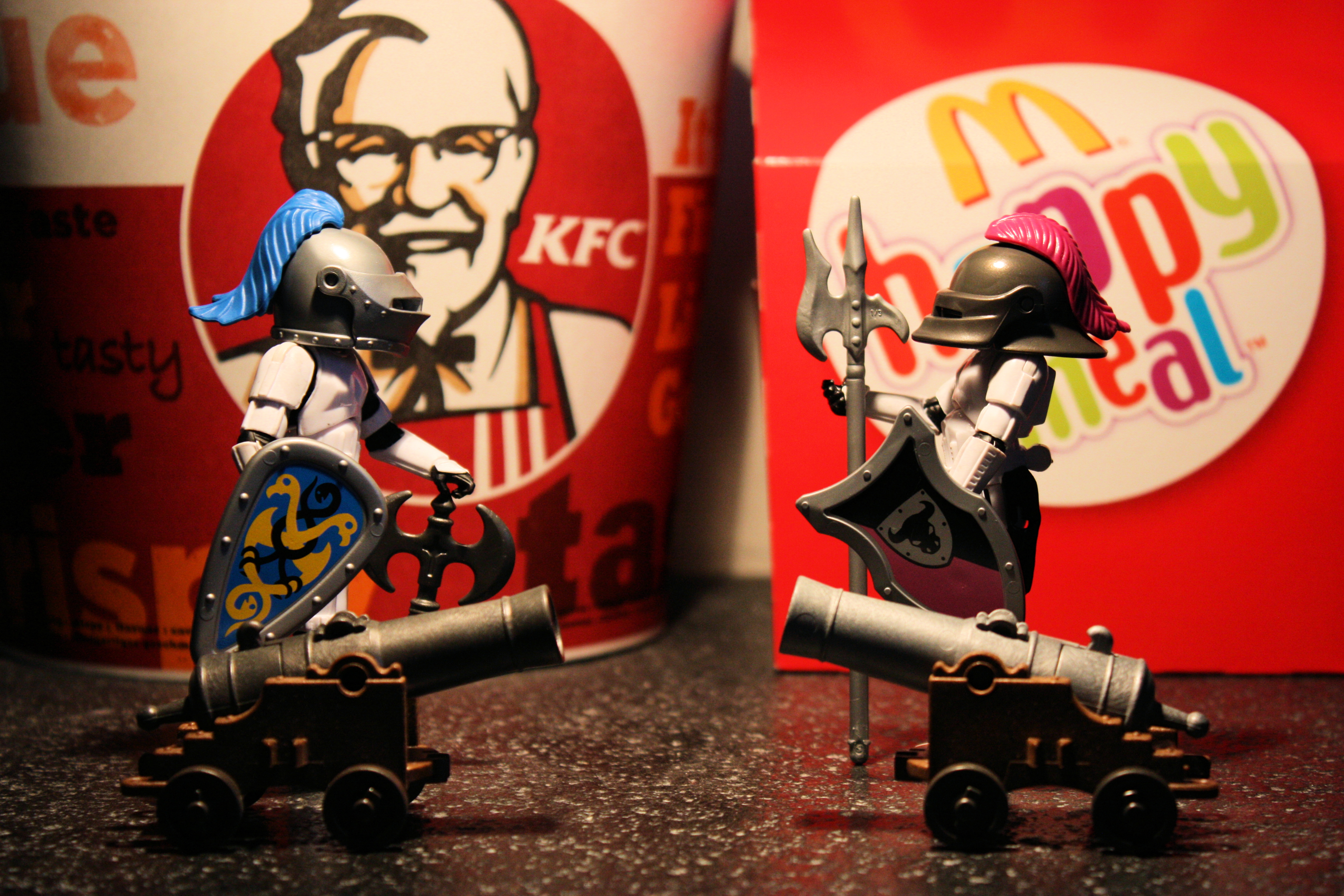 Kfc Wallpaper - Fast Food War , HD Wallpaper & Backgrounds