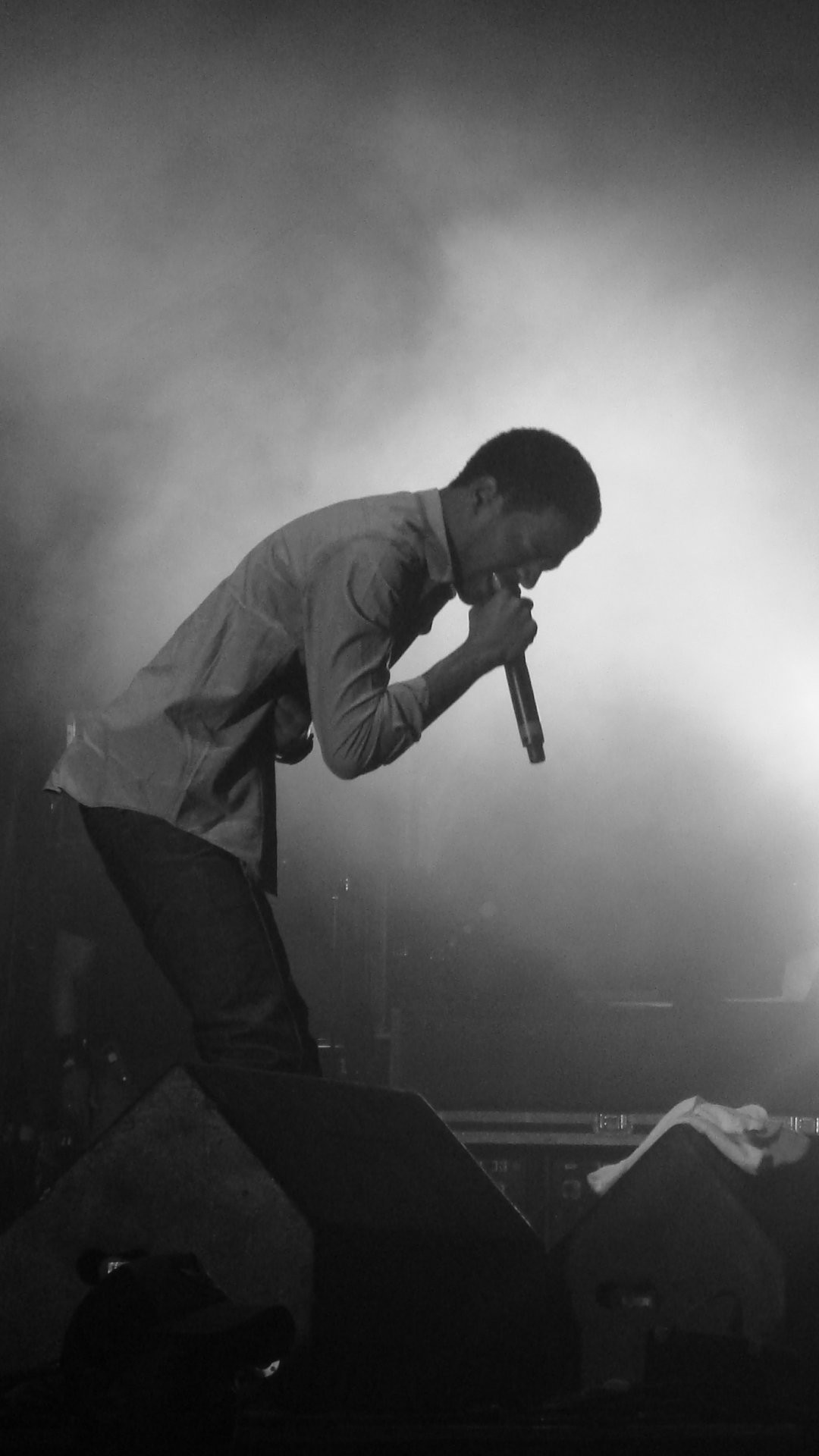 Kid Cudi Iphone Wallpaper - Kid Cudi Live , HD Wallpaper & Backgrounds