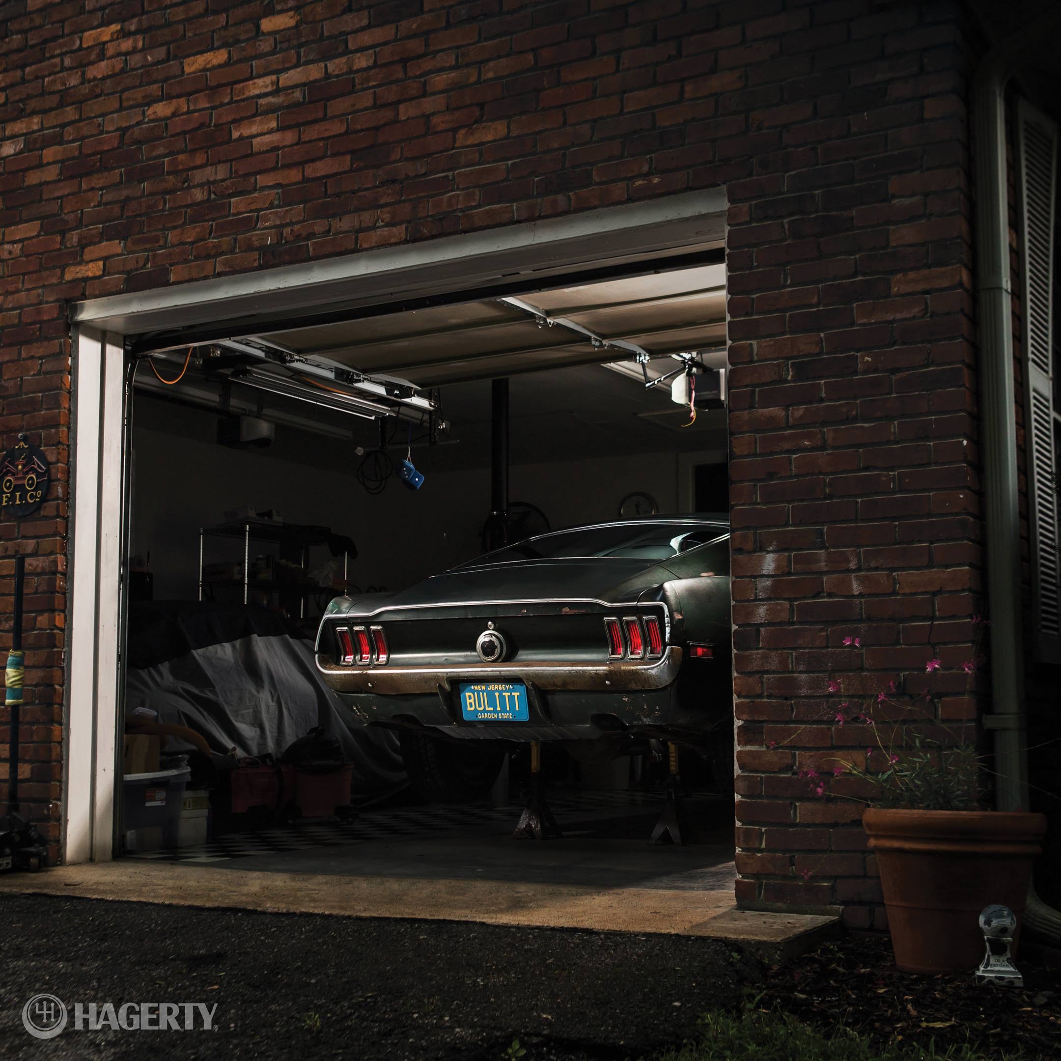 After Its Scheduled Reemergence At The 2018 Detroit - Origanal Bullitt Mustang , HD Wallpaper & Backgrounds