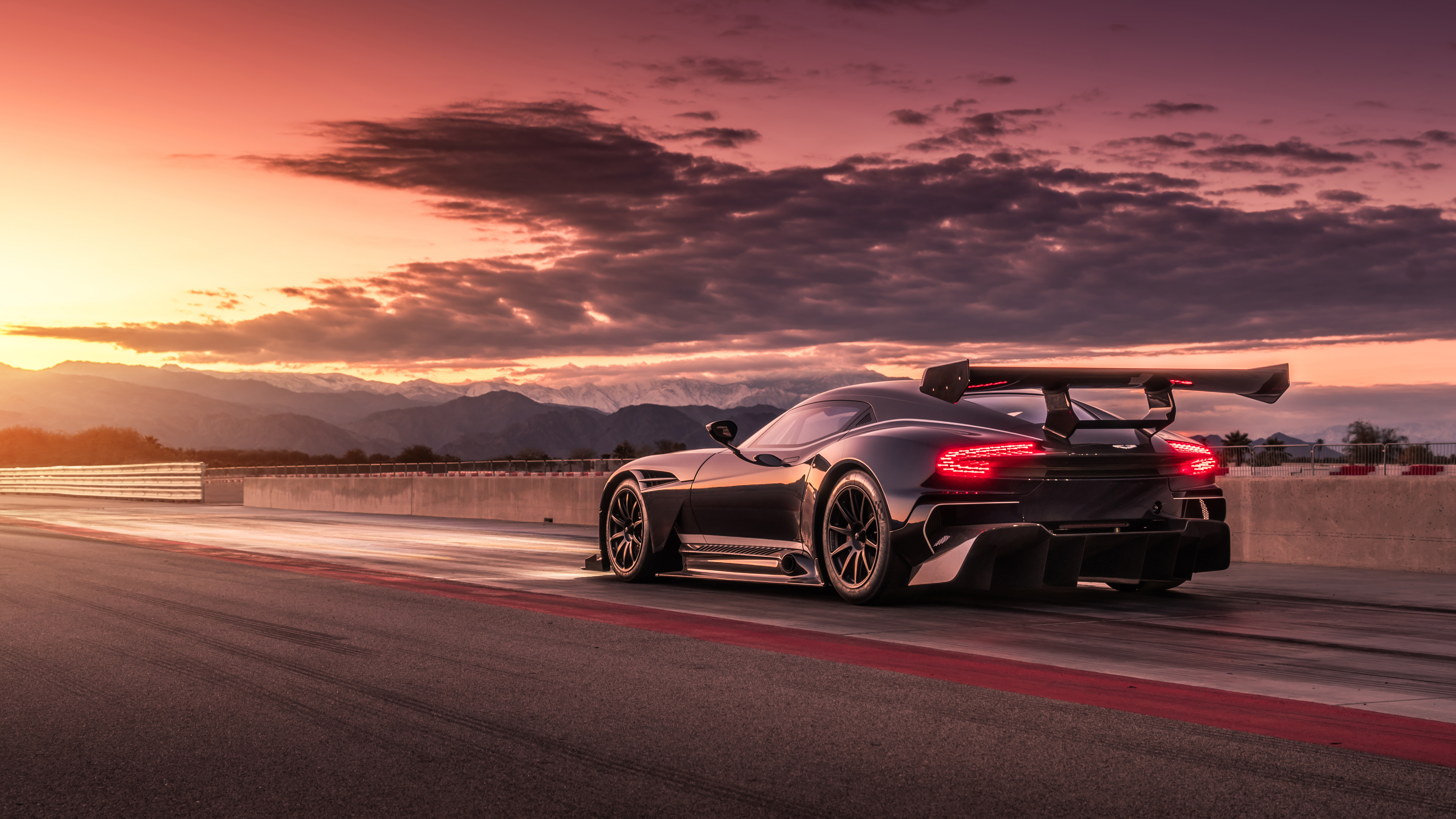 Aston Martin Vulcan 8k - Aston Martin Vulcan 4k , HD Wallpaper & Backgrounds