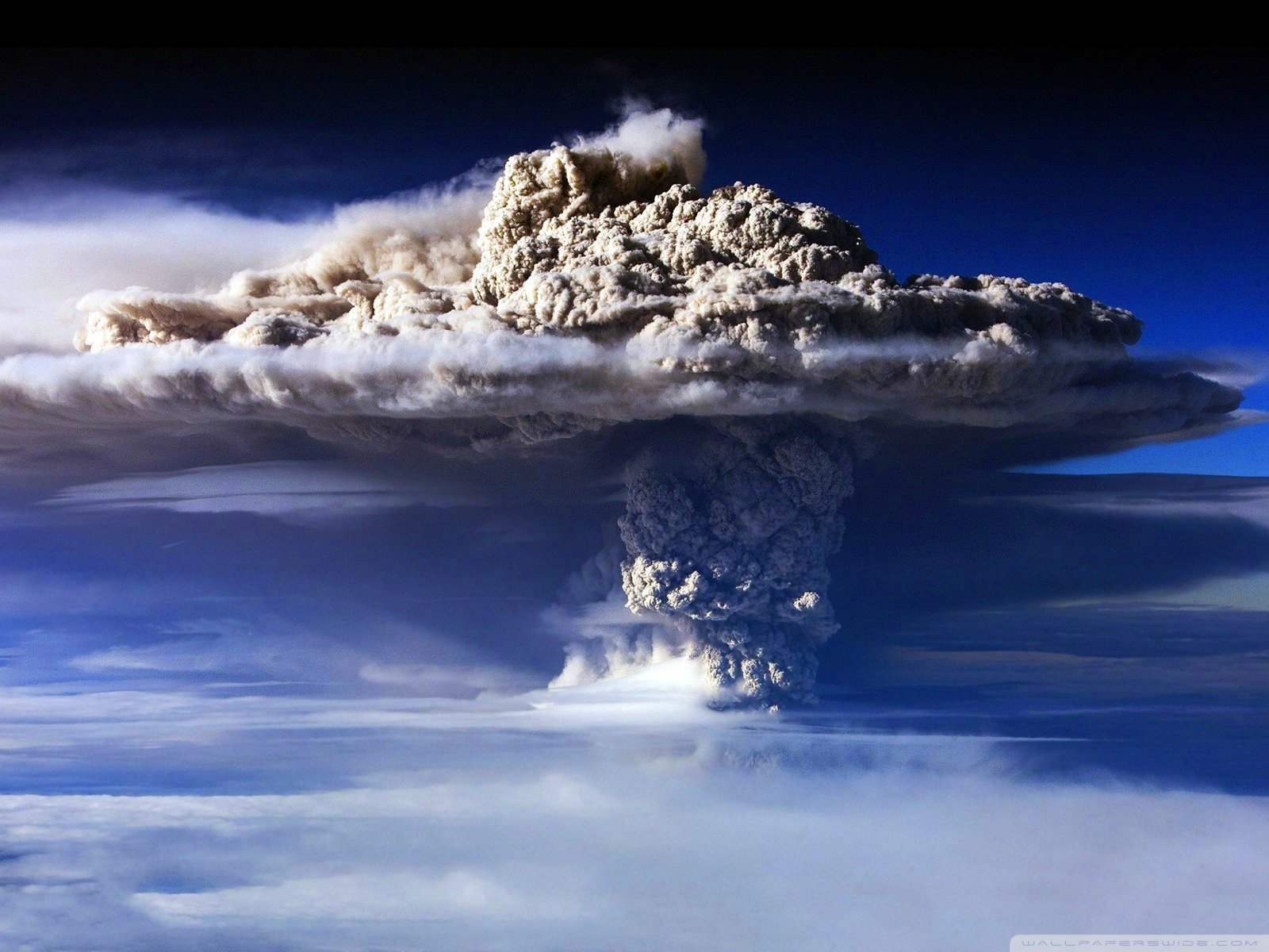 Related Wallpapers - Volcano Clouds , HD Wallpaper & Backgrounds