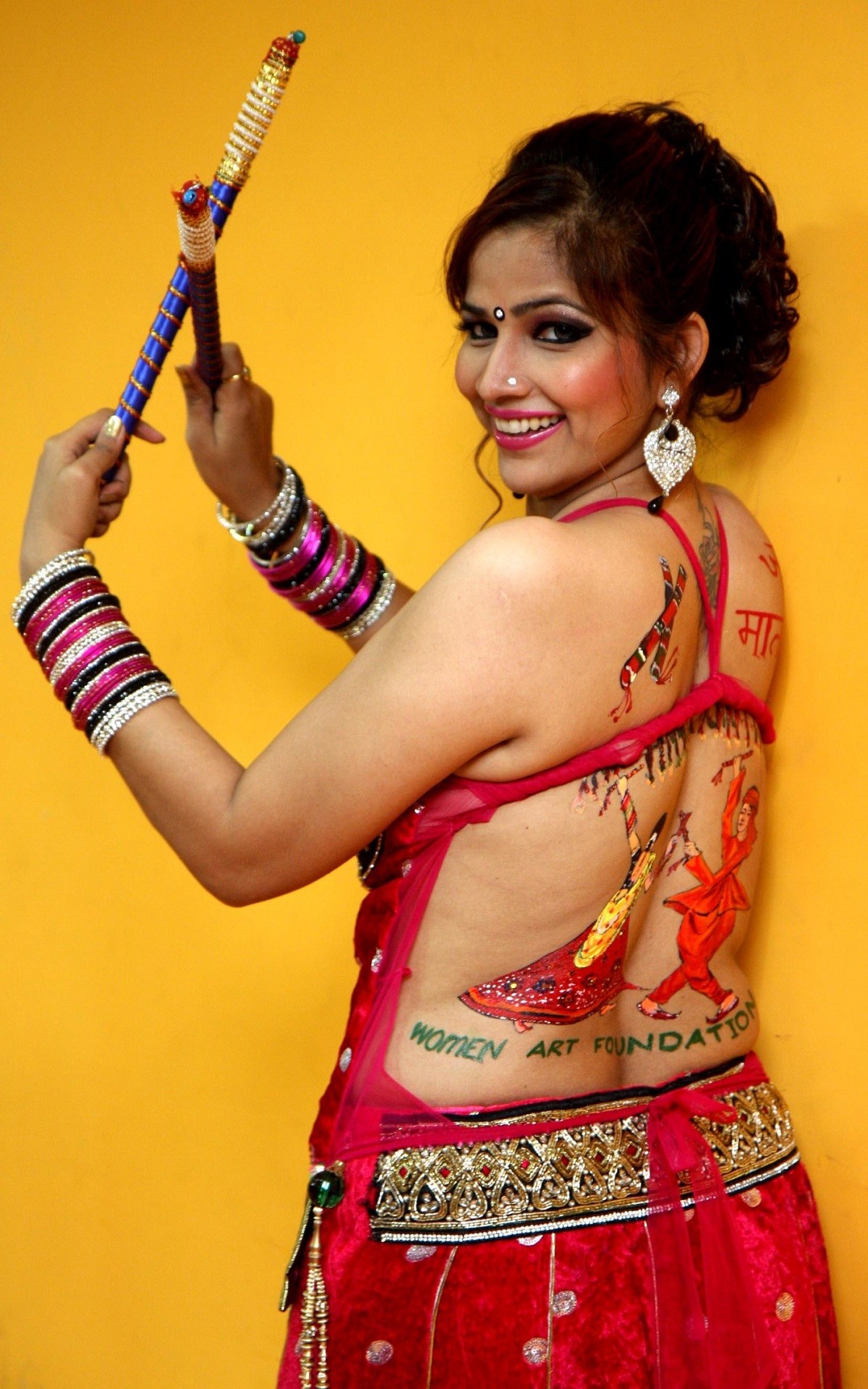 Garba Dance And Dandiya Raas On Navratri Hd Wallpapers - South Indian Actress Tanisha , HD Wallpaper & Backgrounds