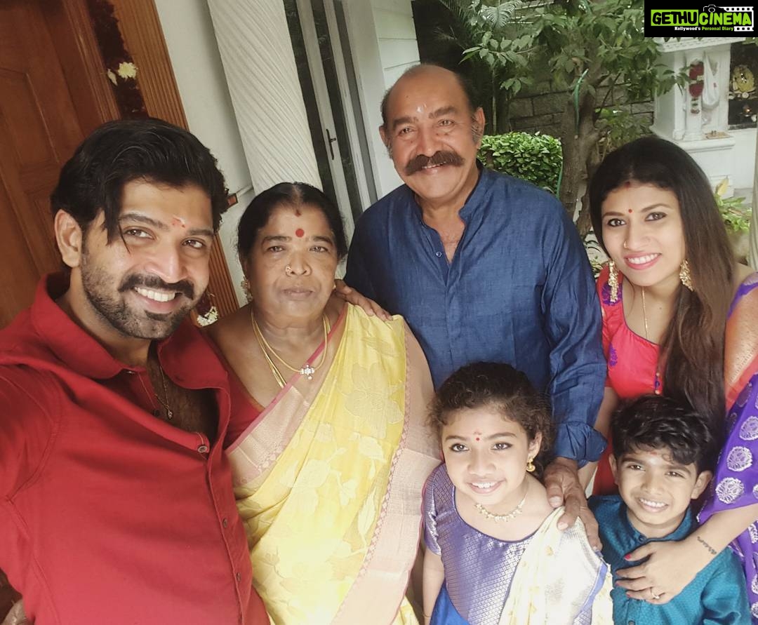 Arun Vijay, Family, Wife, Hd, Wallpaper, Son, Daughter - Actor Vijayakumar Wife Muthukannu , HD Wallpaper & Backgrounds