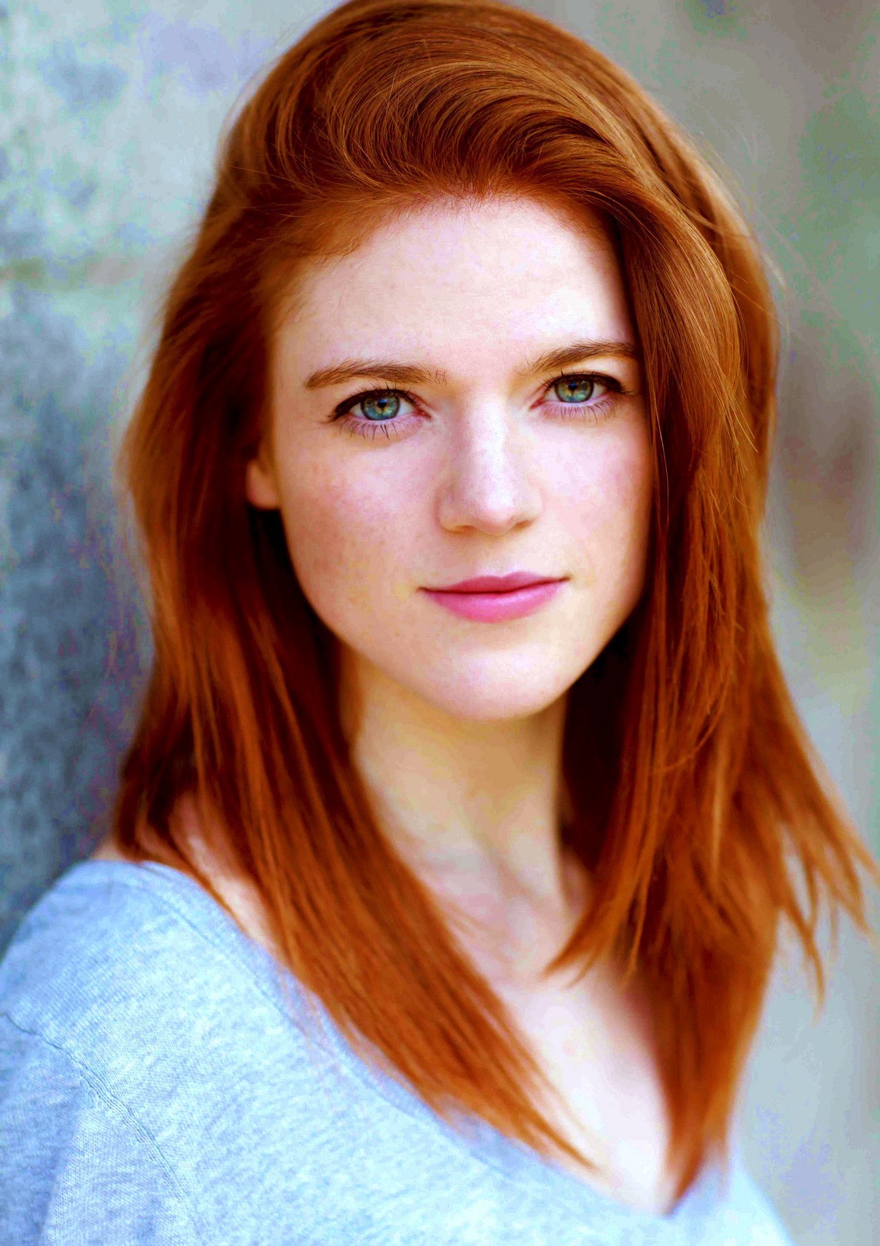 Rose Leslie Women Redhead Wallpaper And Background - Rose Leslie , HD Wallpaper & Backgrounds