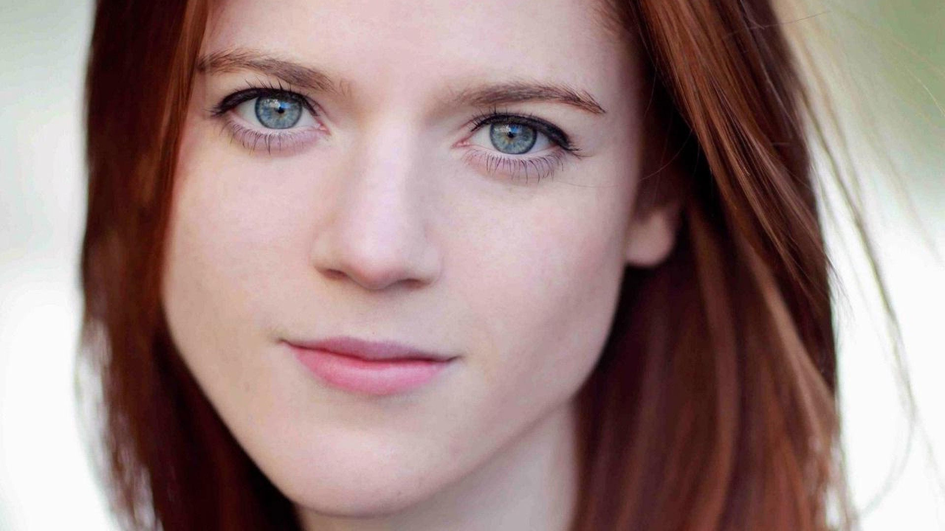 Women, Rose Leslie, Actress, Redhead, Face, Eyes, Looking - Rose Leslie , HD Wallpaper & Backgrounds