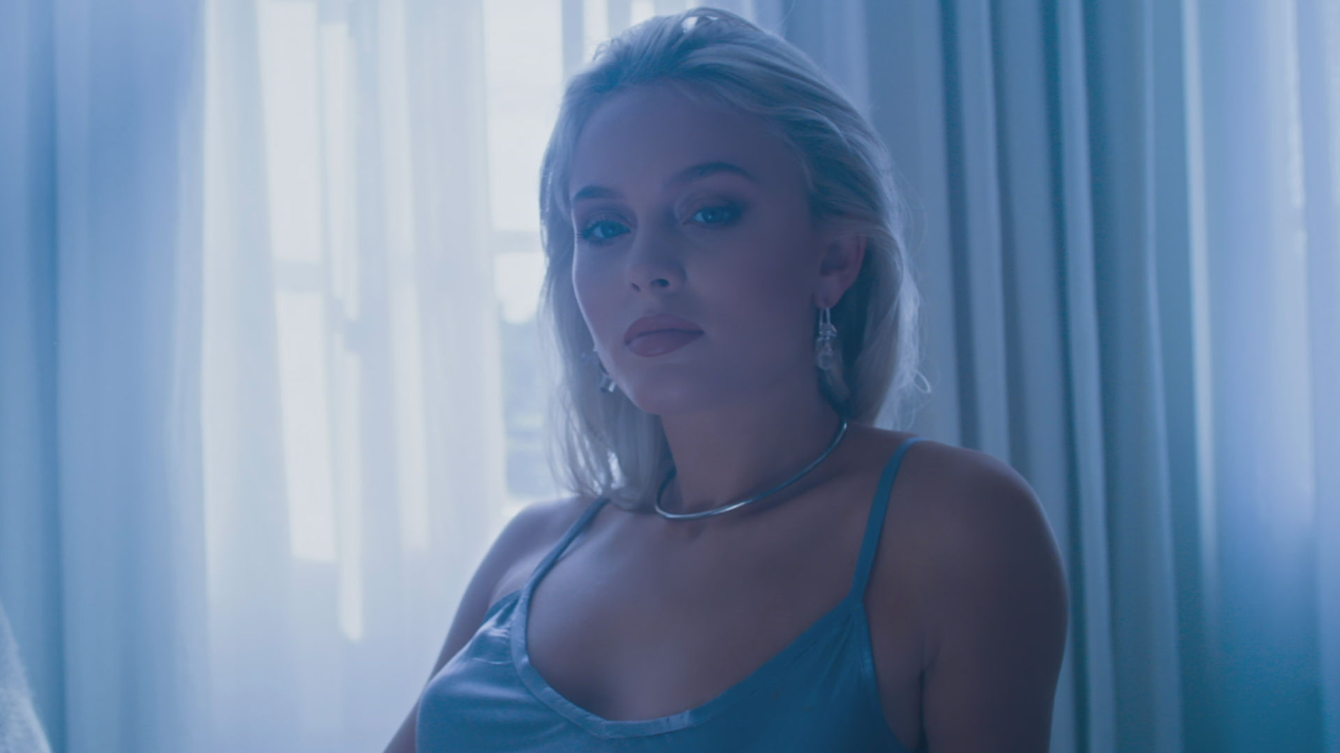 Ain't My Fault By Zara Larsson On Apple Music - Zara Larsson Aint My Fault Official Video , HD Wallpaper & Backgrounds