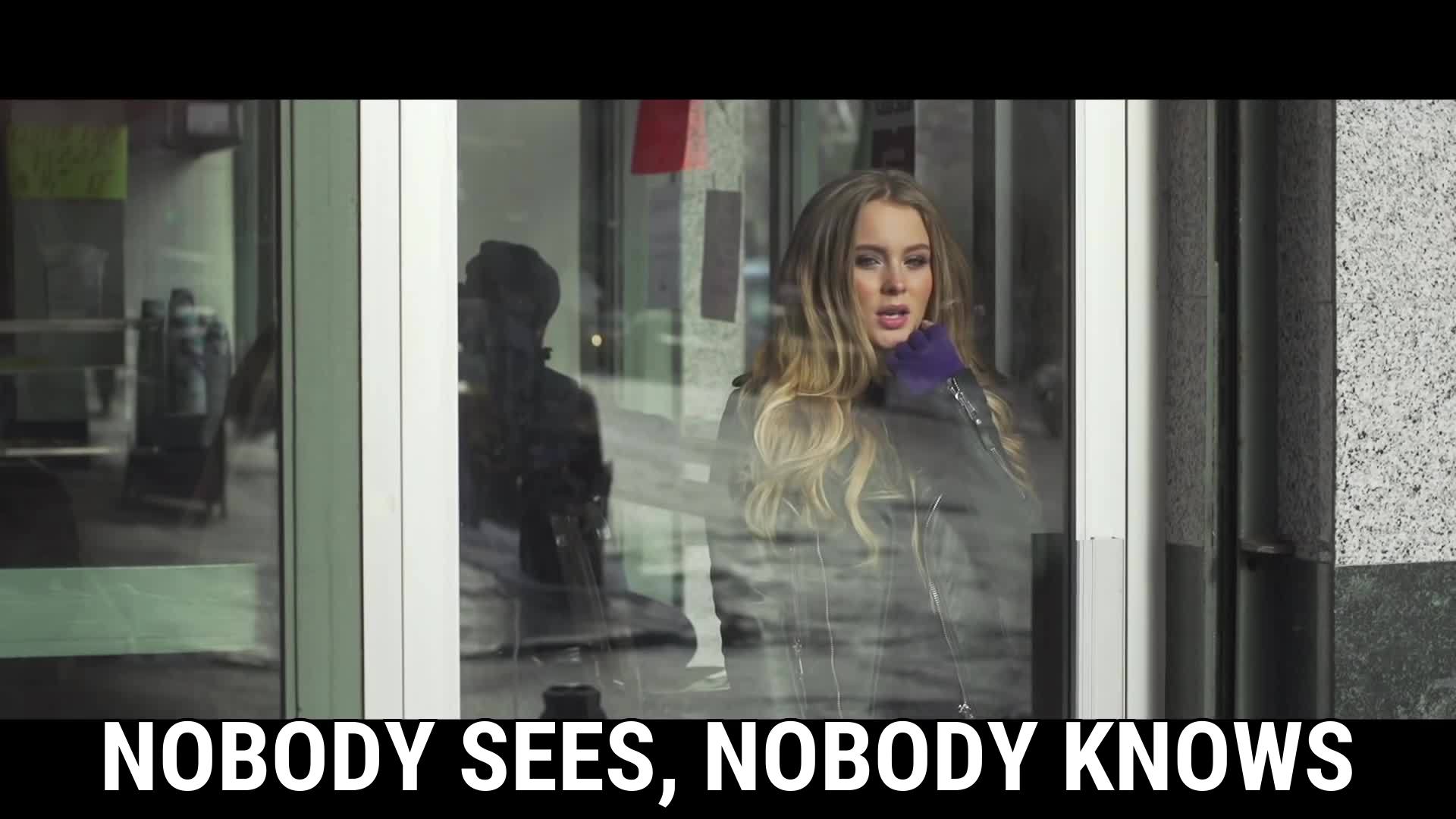 Nobody Sees, Nobody Knows / Zara Larsson - Photo Caption , HD Wallpaper & Backgrounds