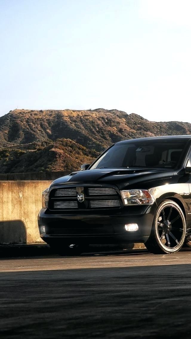 Dodge Cummins Wallpaper Combined With Dodge Ram Wallpaper - Iphone Dodge Ram Rt , HD Wallpaper & Backgrounds