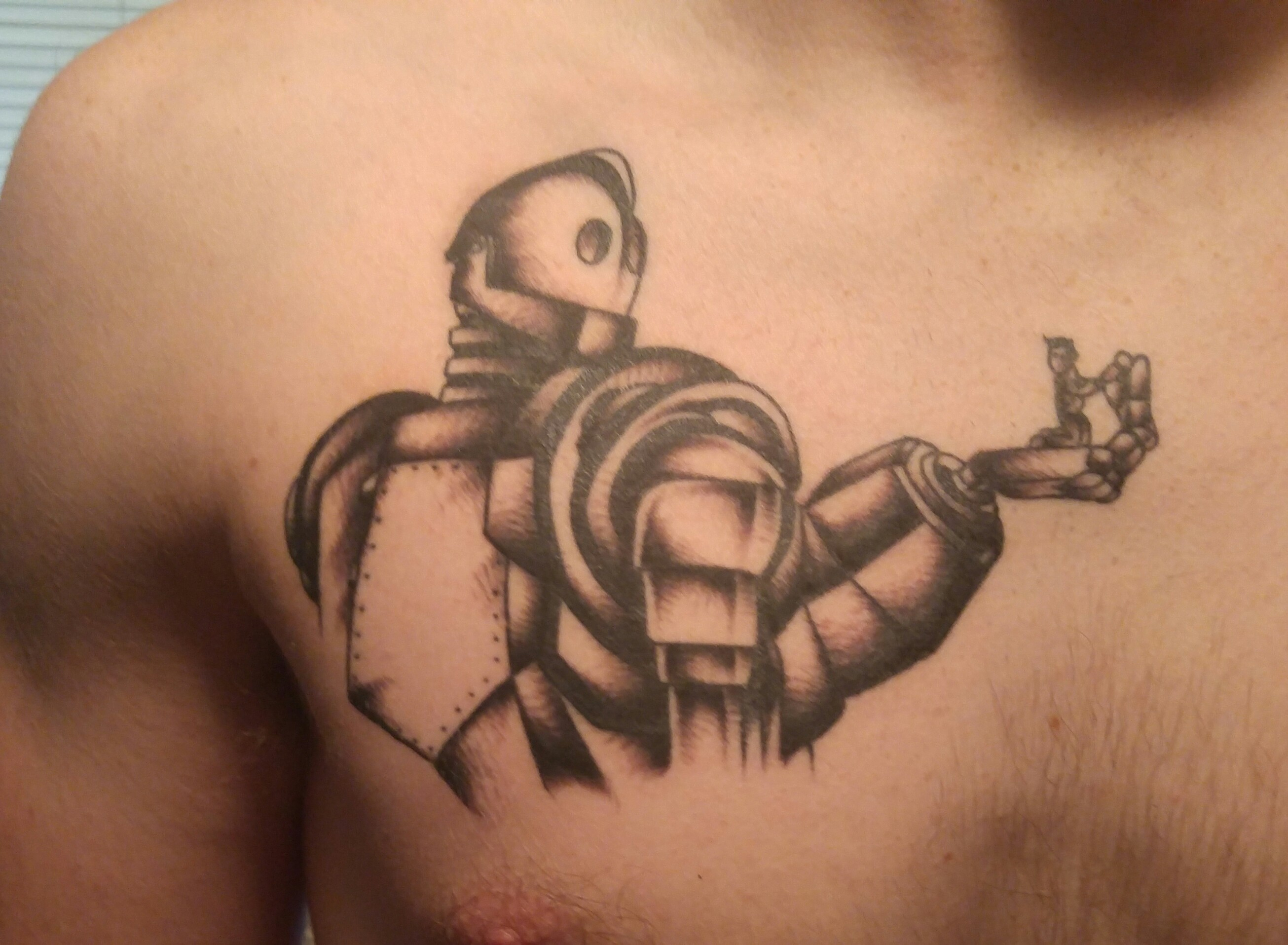 Simple Black And Grey Iron Giant - Iron Giant Tattoo , HD Wallpaper & Backgrounds