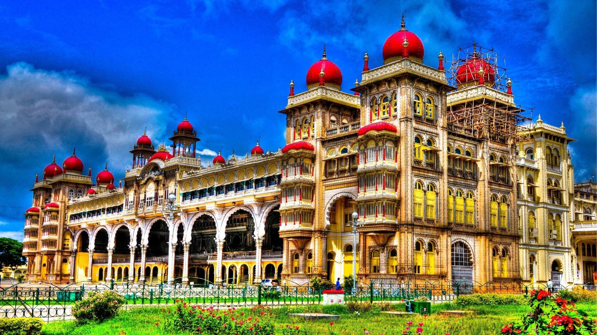 Mysore Palace Wallpaper - India Beautiful Places Hd , HD Wallpaper & Backgrounds