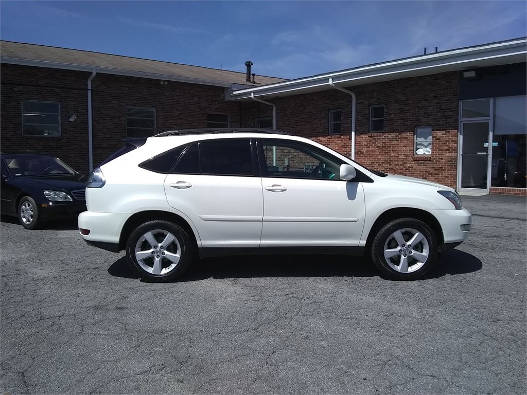 2007 Lexus Rx 350 Awd For Sale In Hendersonville, Nc - Ford Focus Wagon 2015 White , HD Wallpaper & Backgrounds