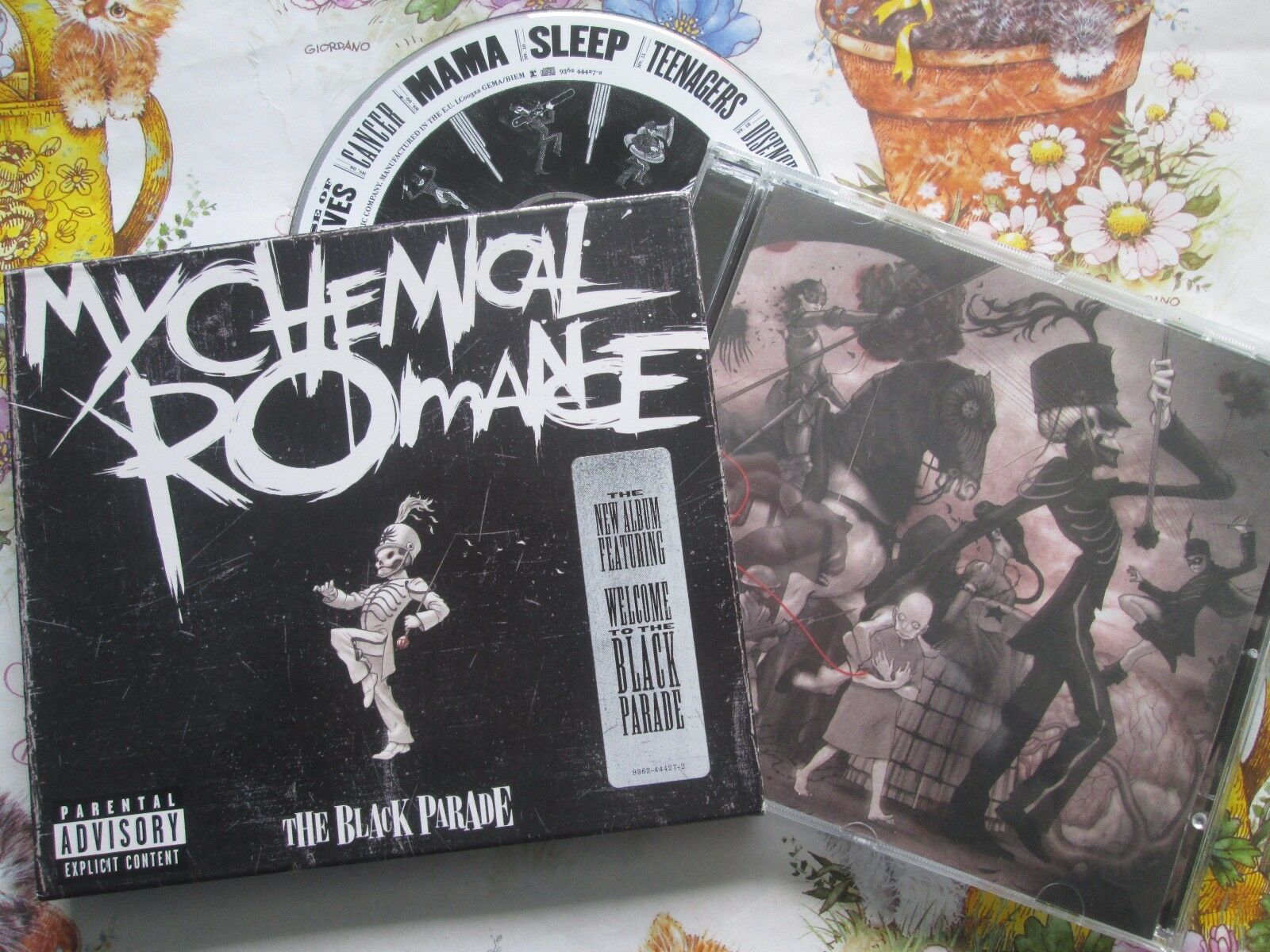 Norton Secured - My Chemical Romance The Black Parade Album Cover , HD Wallpaper & Backgrounds