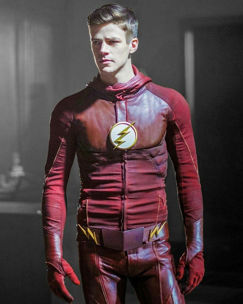 Grant Gustin The Flash - Flash Suit Season 3 , HD Wallpaper & Backgrounds