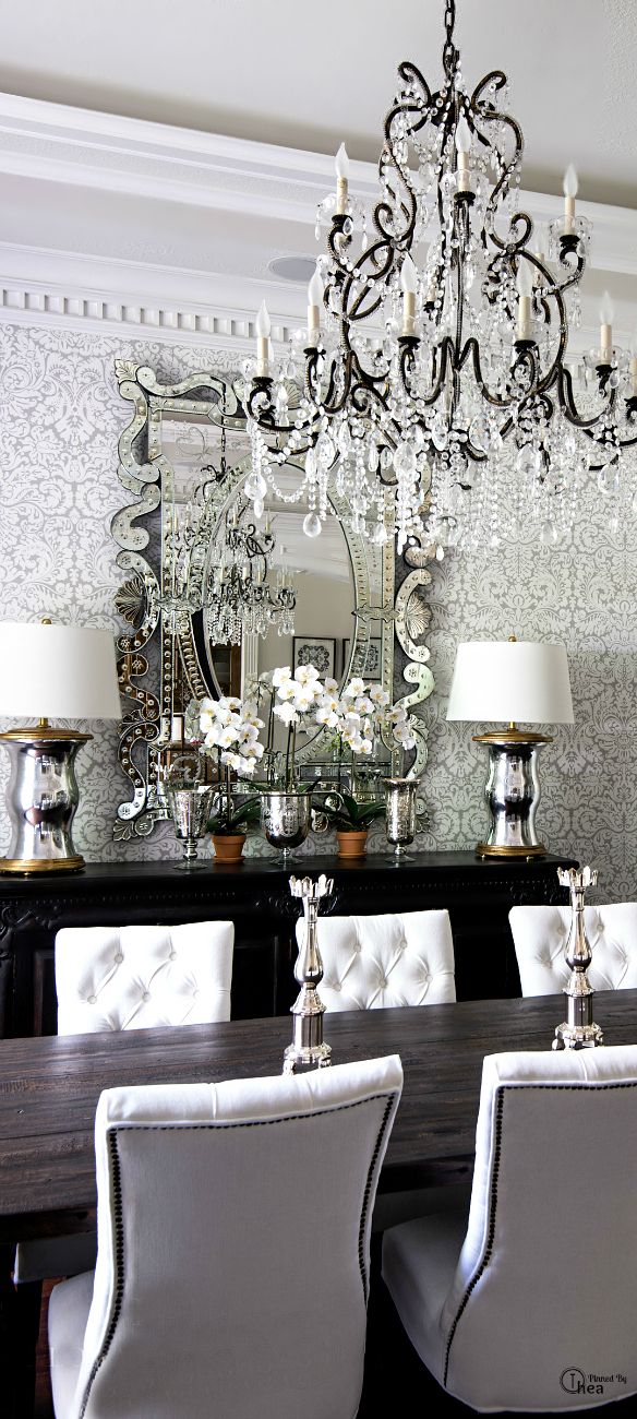 Dining Room Chandelier Damask Wallpaper Decorating - Dining Room , HD Wallpaper & Backgrounds