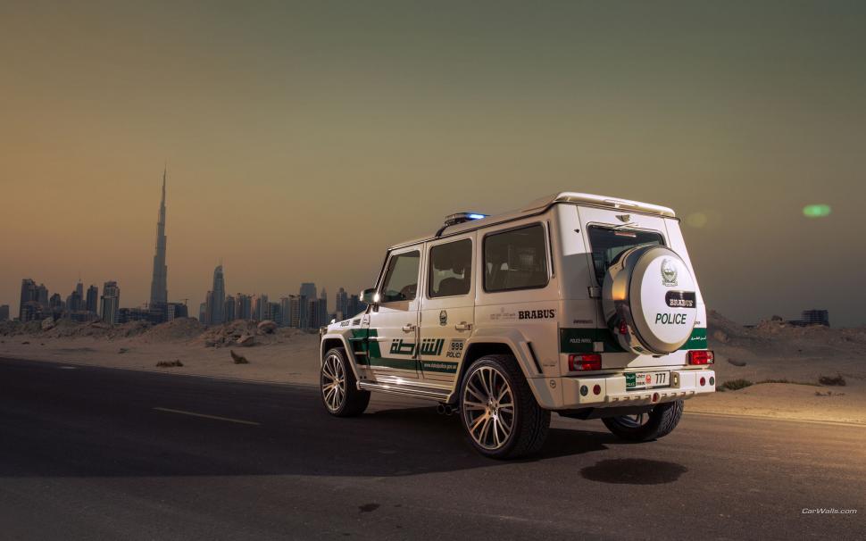 Mercedes G63 Amg Dubai Suv Police Hd Wallpaper - Dubai Police Brabus G63 Amg , HD Wallpaper & Backgrounds