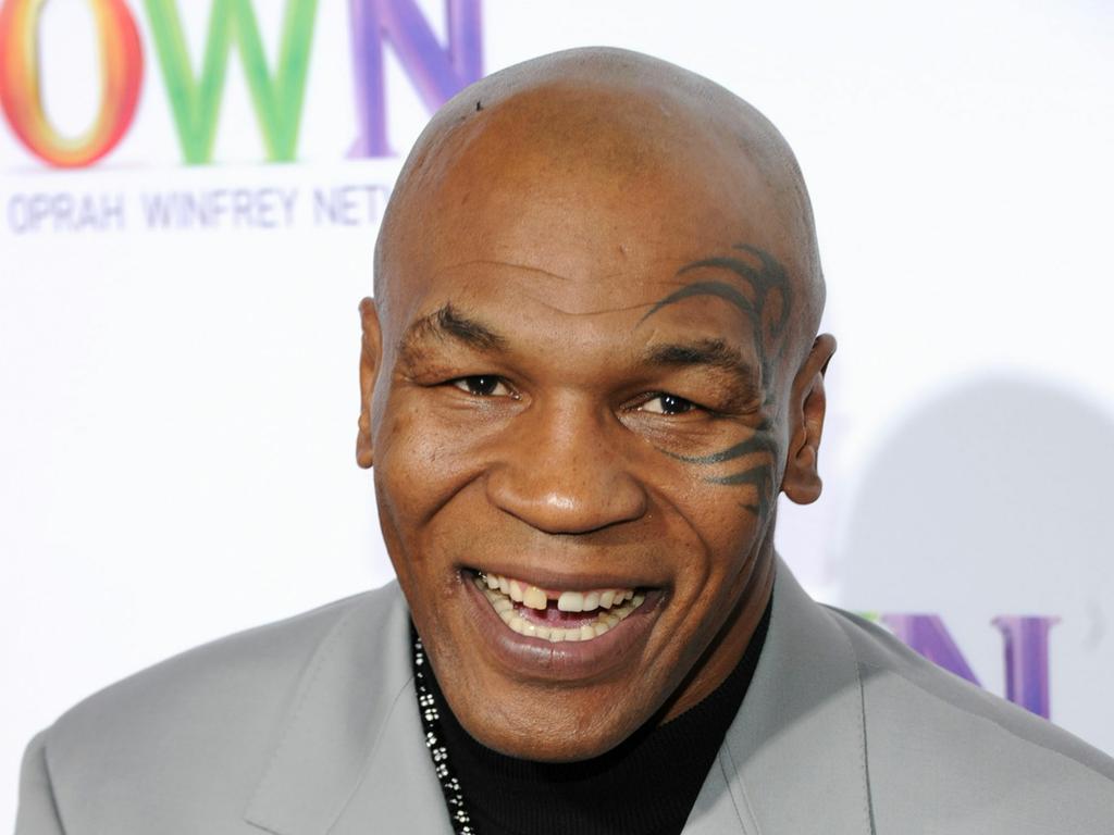 Labels - Sports - Mike Tyson 2011 , HD Wallpaper & Backgrounds