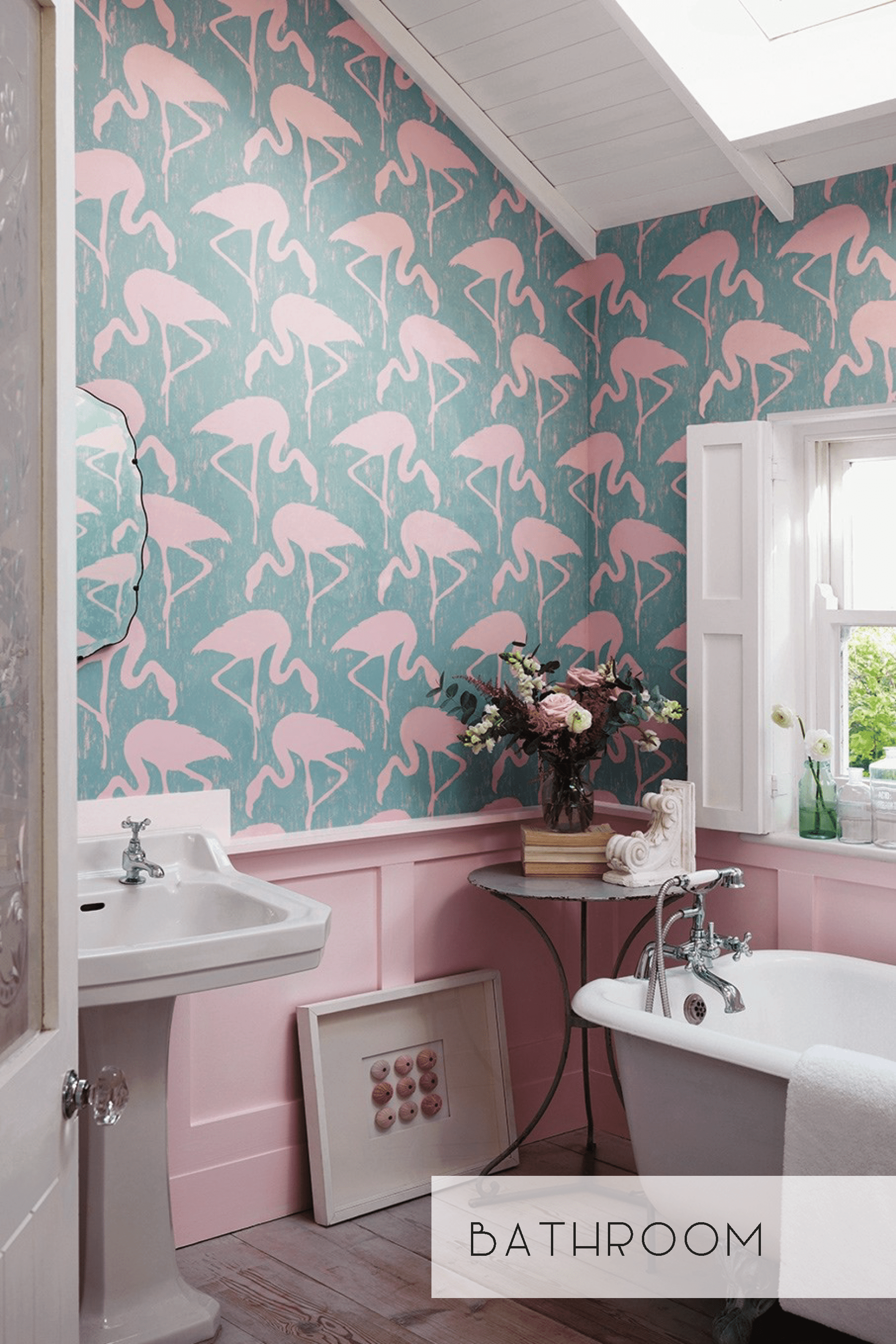 Wallpaper And Wainscoting Ideas - Quirky Wallpaper For Toilet , HD Wallpaper & Backgrounds