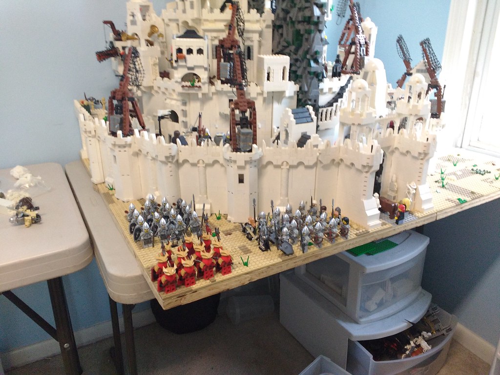 Gondor Surrounds Easterlings At Minas Tirith - Scale Model , HD Wallpaper & Backgrounds