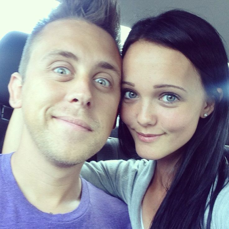 Bio, Facts, Family Life Of Social Media Star - Roman Atwood And Brittney Smith , HD Wallpaper & Backgrounds