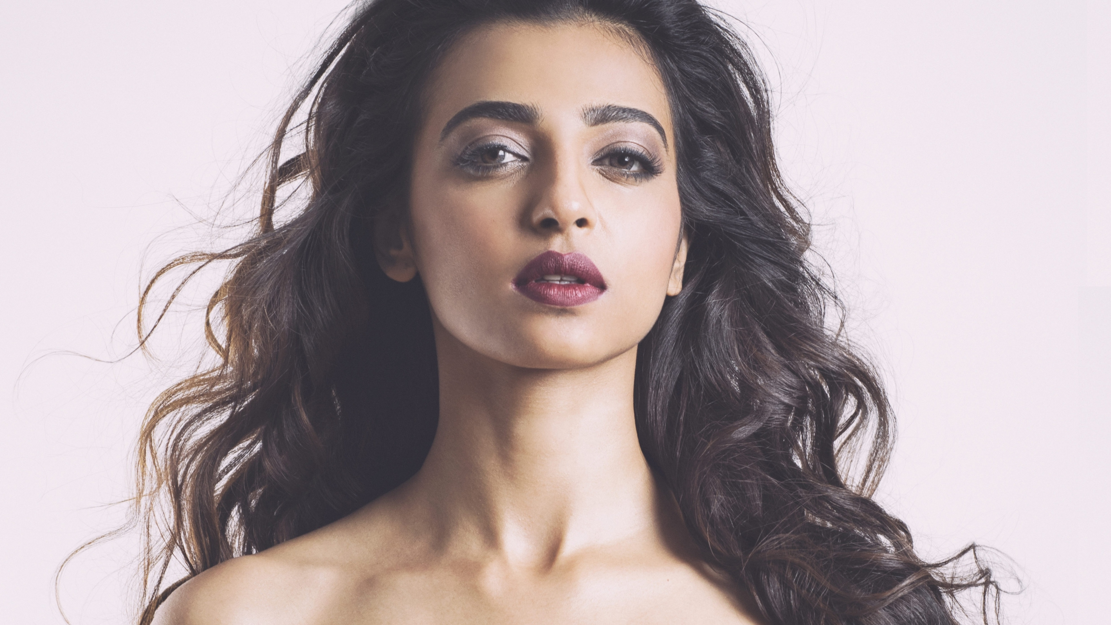 Radhika Apte, Actress, Makeup, Hot, 2018, Wallpaper - Radhika Apte , HD Wallpaper & Backgrounds