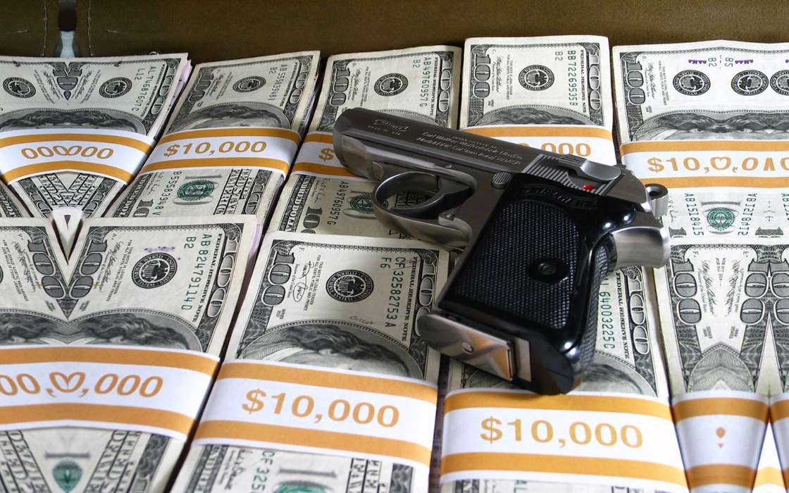 Handy-wallpaper Objekte, Waffe, Geld Kostenlos Herunterladen - Money Gun Wallpapers Hd , HD Wallpaper & Backgrounds