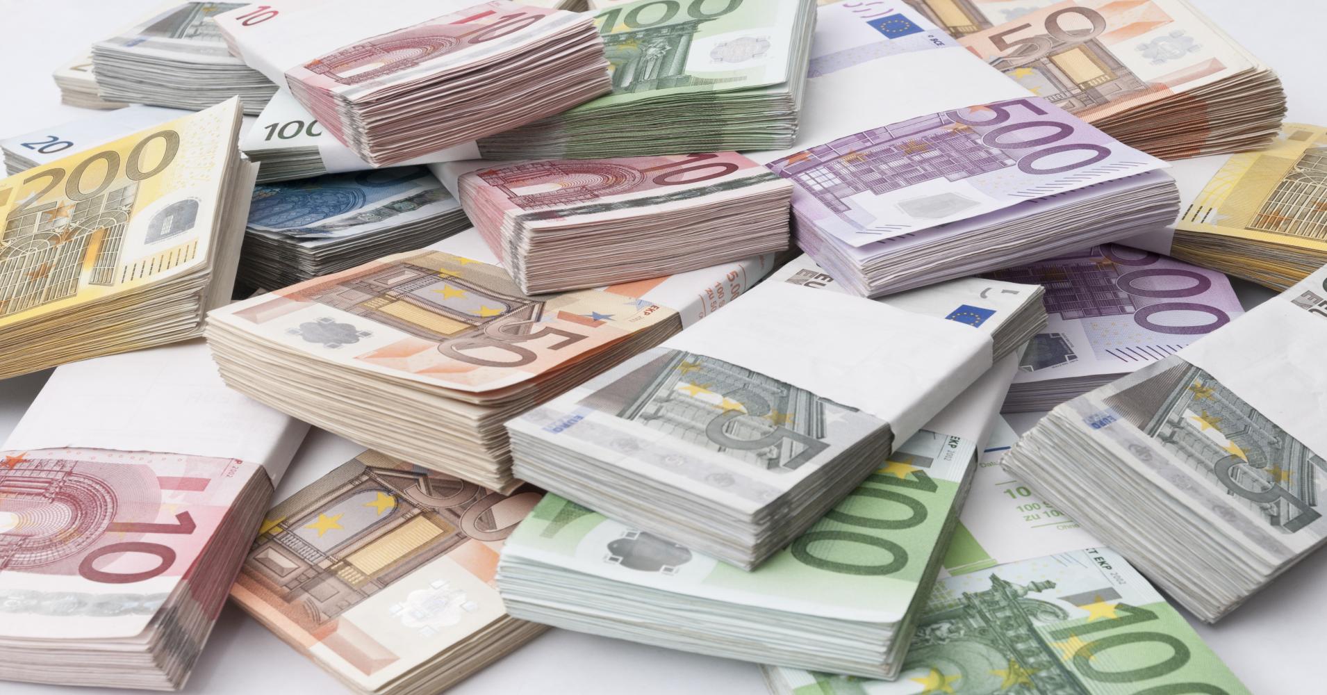 Euro Banknotes , HD Wallpaper & Backgrounds