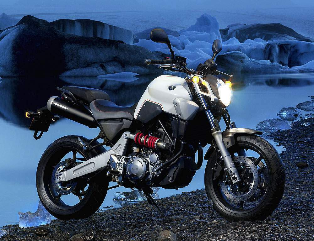 White Color With Black Combination Car Pictures Gallery - Yamaha Mt 03 660 , HD Wallpaper & Backgrounds
