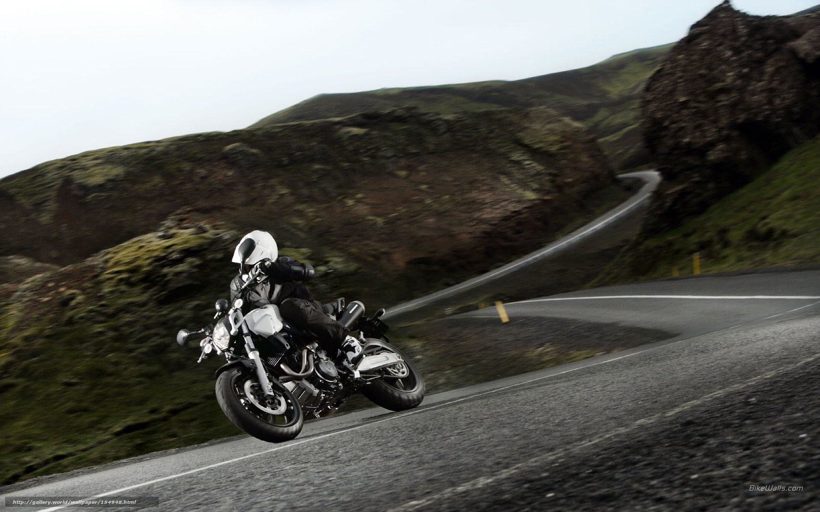 Download Wallpaper Yamaha, Super Sport Touring, Mt - Motorcycling , HD Wallpaper & Backgrounds