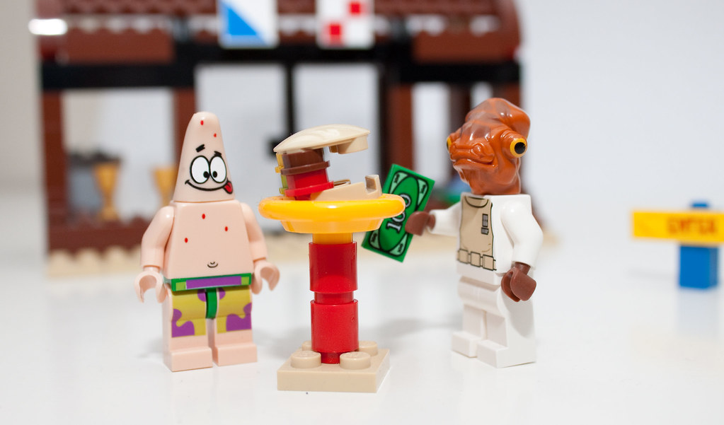 Ackbar Goes Home To The Krusty Krab Tags - Lego , HD Wallpaper & Backgrounds