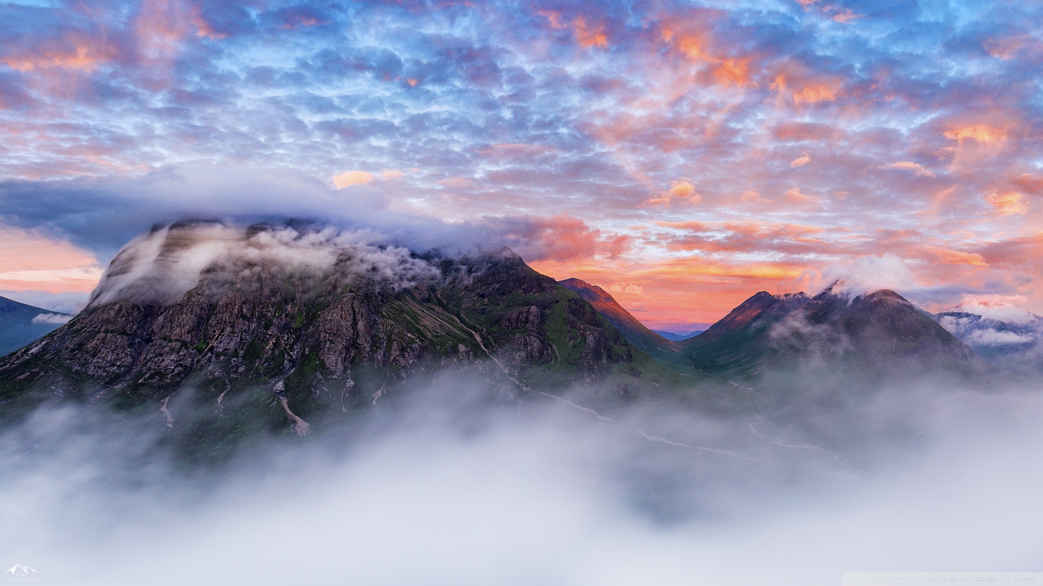 Misty Mountain Sunset Hd Wallpaper - Beautiful Places , HD Wallpaper & Backgrounds