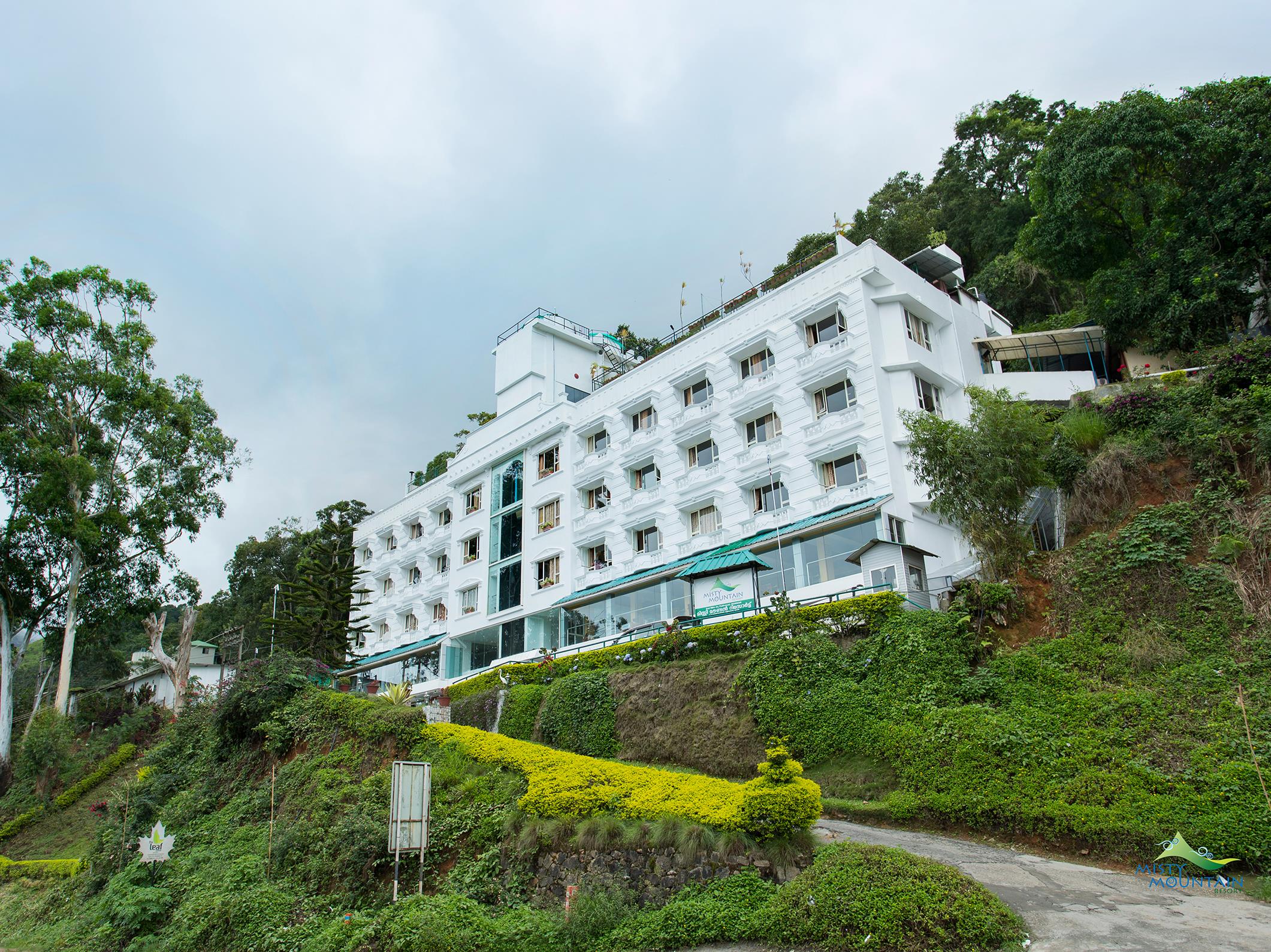 Misty Mountain Resort - Misty Mountain Hotel Munnar , HD Wallpaper & Backgrounds