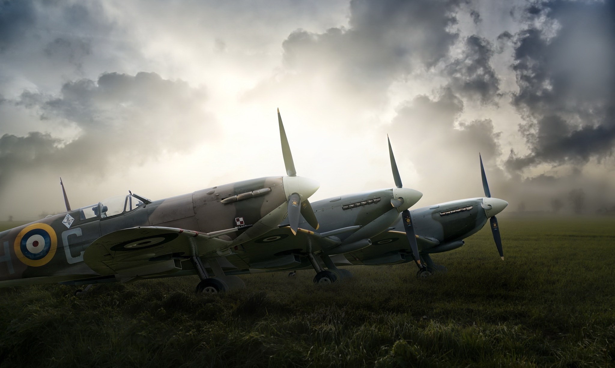Desktop Background - Supermarine Spitfire - Supermarine Spitfire Spitfire Wallpaper Hd , HD Wallpaper & Backgrounds