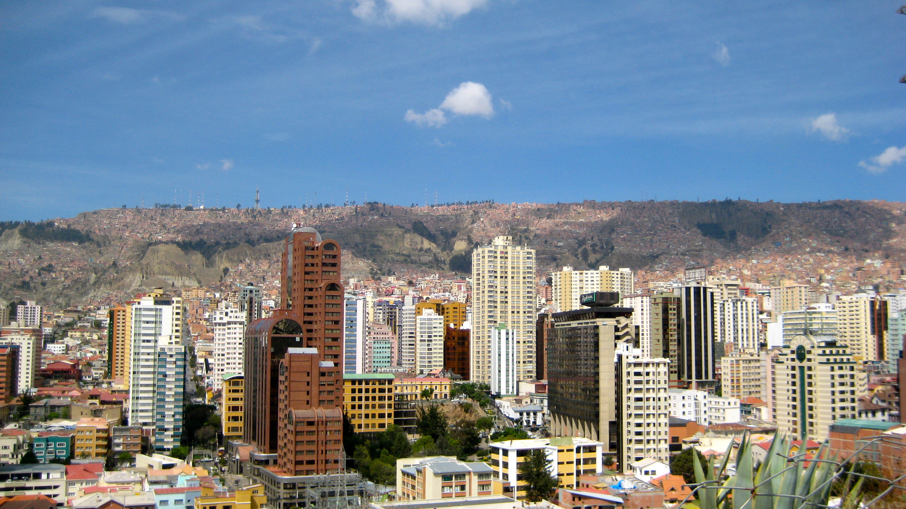 La Paz In The Five Senses Sight The Ineffable Solace - City Lapaz , HD Wallpaper & Backgrounds