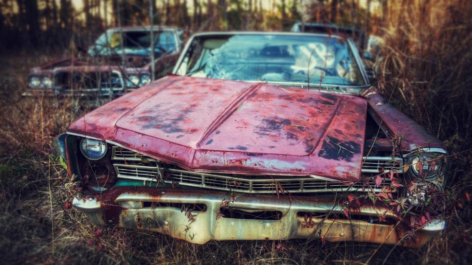Abandon Deserted Classic Car Classic Hd Wallpaper - Abandoned Old Cars , HD Wallpaper & Backgrounds