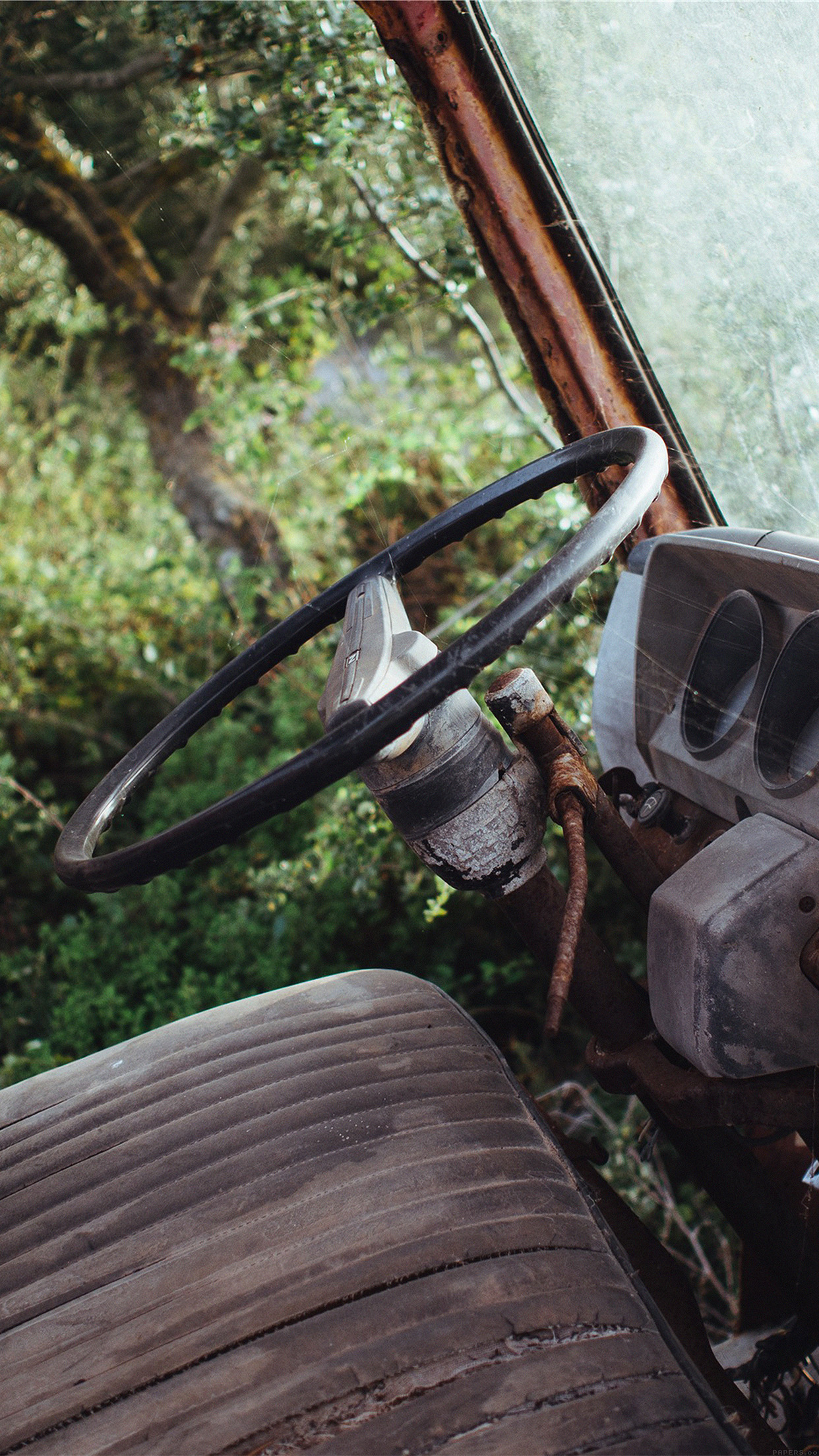 Old Car Forest Vintage Nature Carl Kadysz Android Wallpaper - Iphone X Background Vintage , HD Wallpaper & Backgrounds